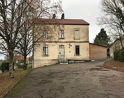 Vue de la mairie d'Augerans (Jura, France) en janvier 2018